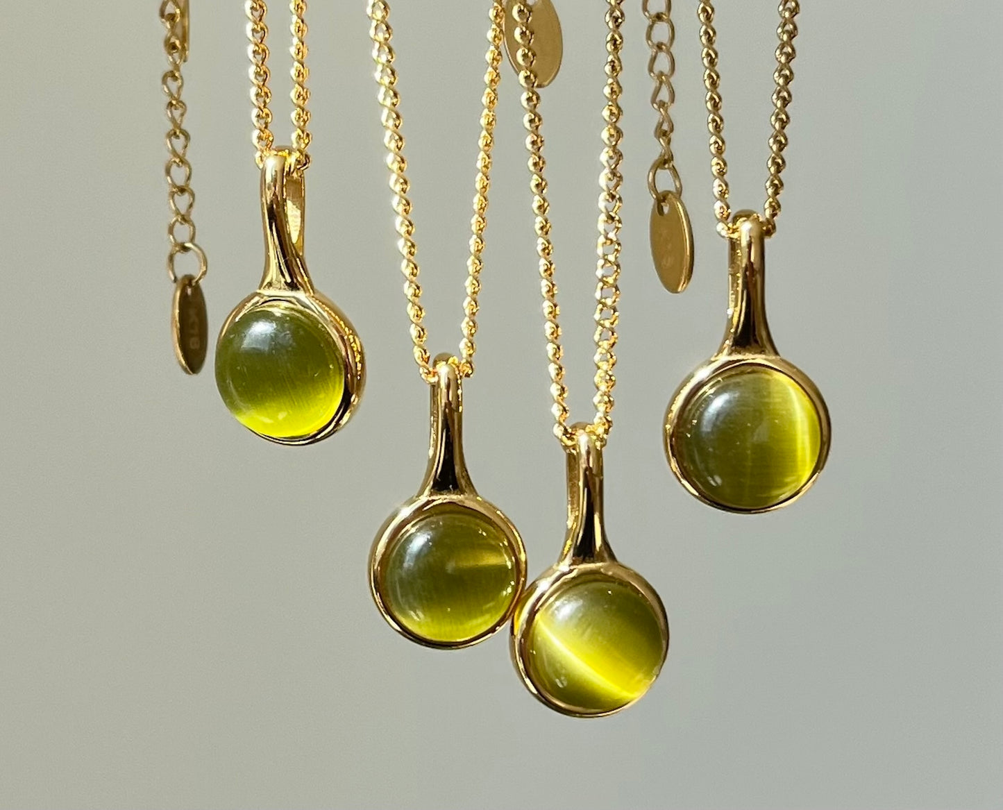 Green Cat's Eye Stone Pendant Necklace